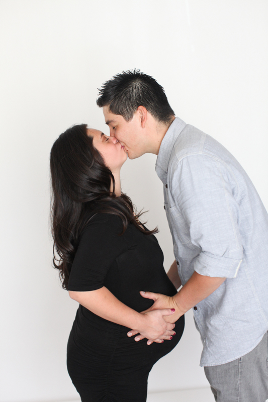 View More: http://veronicaslavin.pass.us/regina-and-pablo-maternity-2016