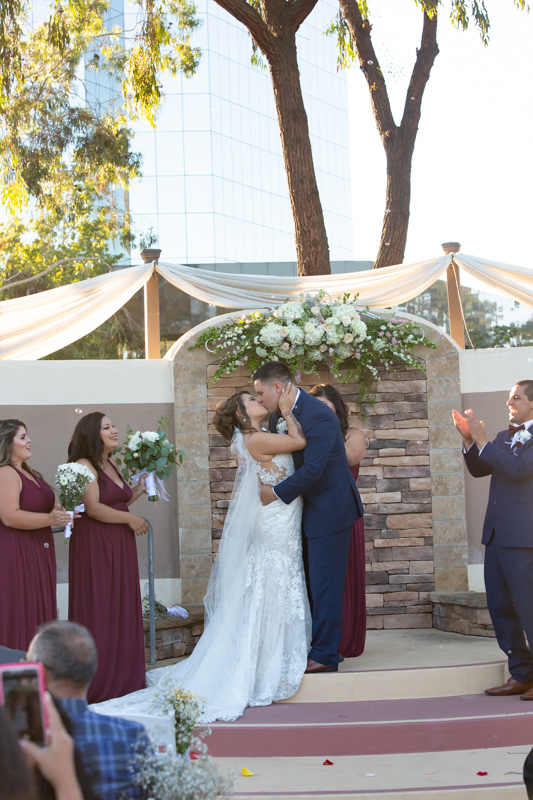 towerclubwedding-santabarbarawedding-photographer-venturawedding-photographer-1025